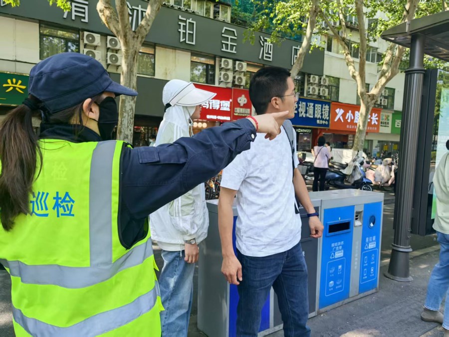 万倩云 (3).jpg 万倩云 (3).jpg